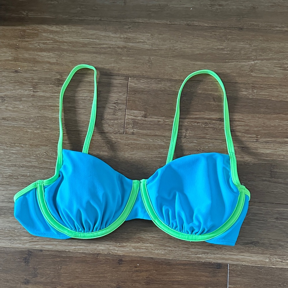 Wild Fable Blue and Green Bikini Top M